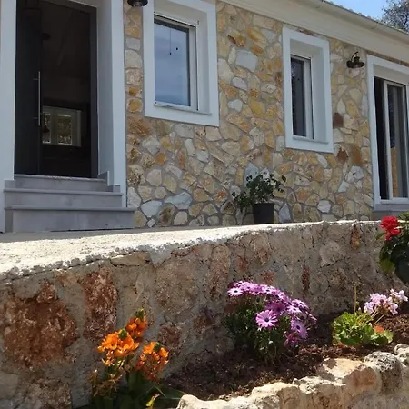 Oliveways Liapades